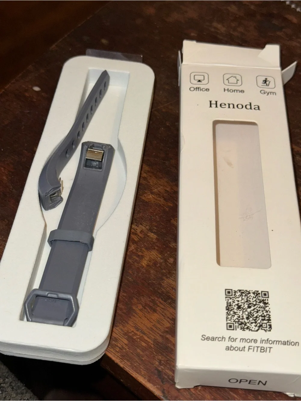 henoda Fitbit Replacement Silicone Band in Gray